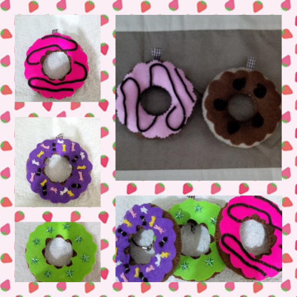 Felt donuts